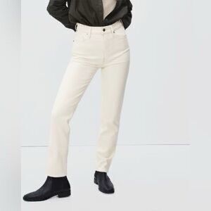 Everlane Women's Organic Cotton The Original Cheeky Jean Beige Size 28